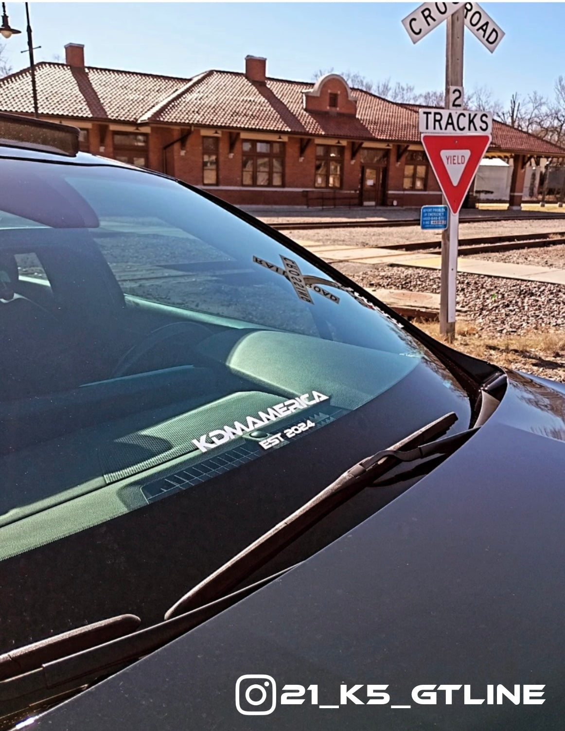 kdmamerica decal (10.5”)